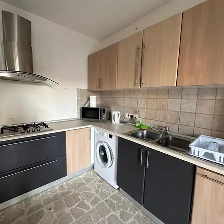 F62 With Sharing Bathroom Near The In Shared *